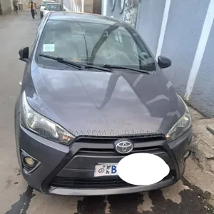 Toyota Yaris 2014 Gray