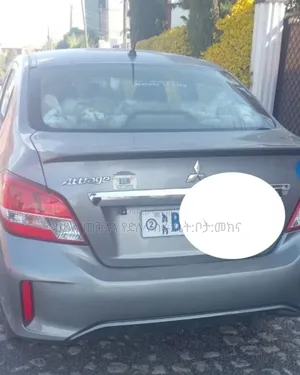 Mitsubishi Attrage 2021 Gray