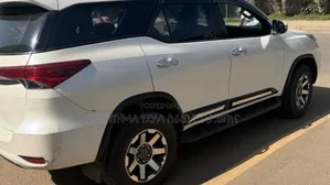 Toyota Fortuner 2018 Off white