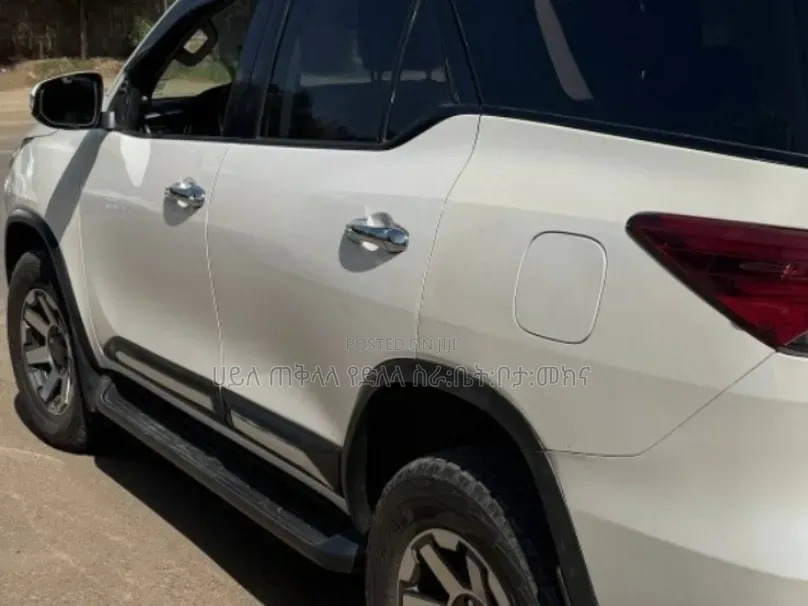 Toyota Fortuner 2018 Off white