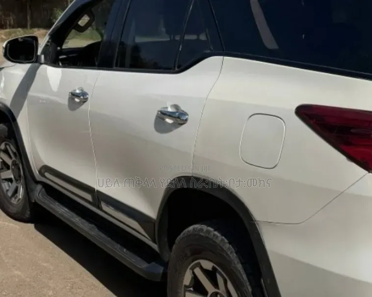 Toyota Fortuner 2018 Off white