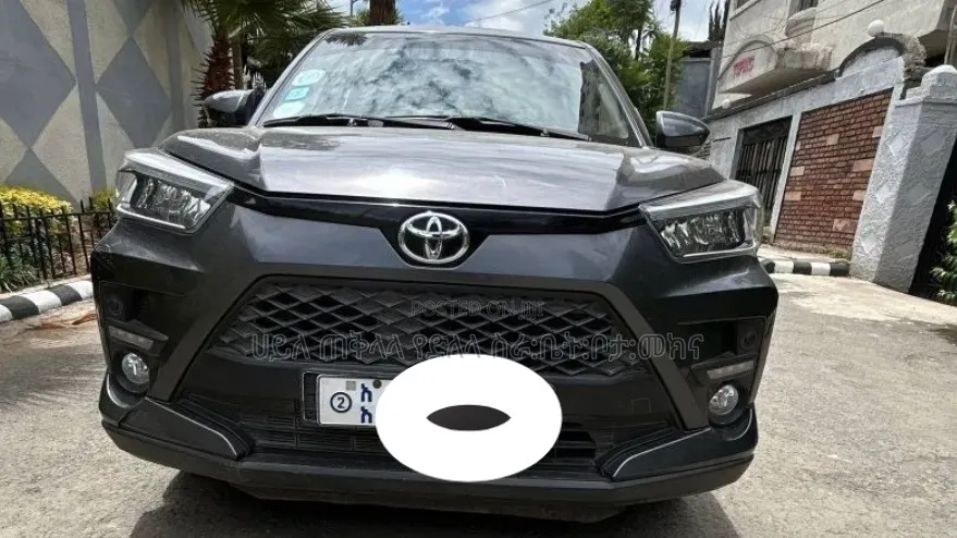 Toyota Raize 2022 Maroon