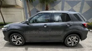 Toyota Raize 2022 Maroon