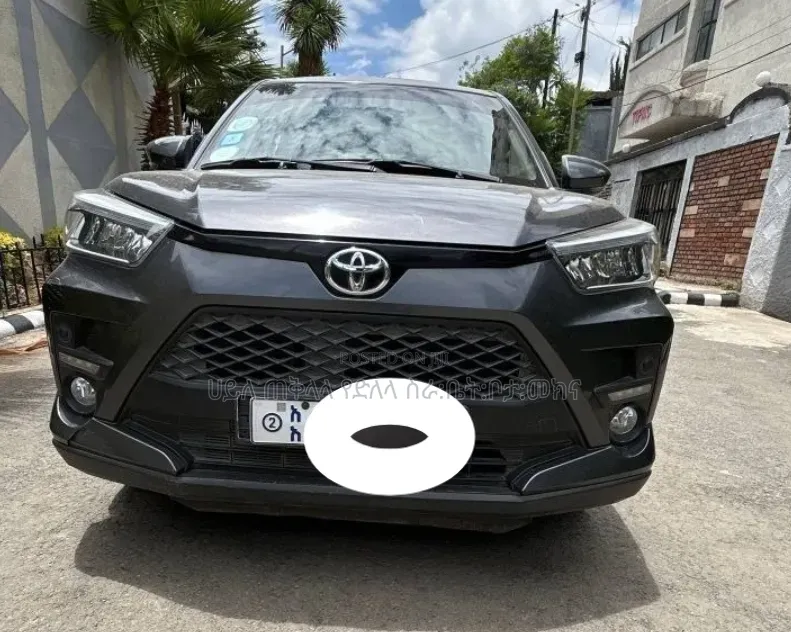 Toyota Raize 2022 Maroon