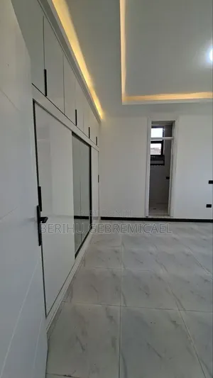 2bdrm Apartment in ኣዲሱ ገበያ, Gullele for rent