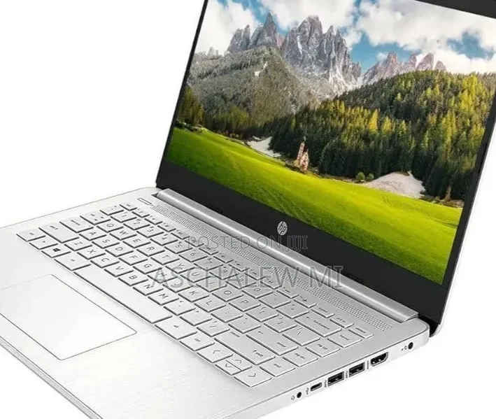 New Laptop HP Stream Notebook 8GB AMD Ryzen 3 SSD 256GB