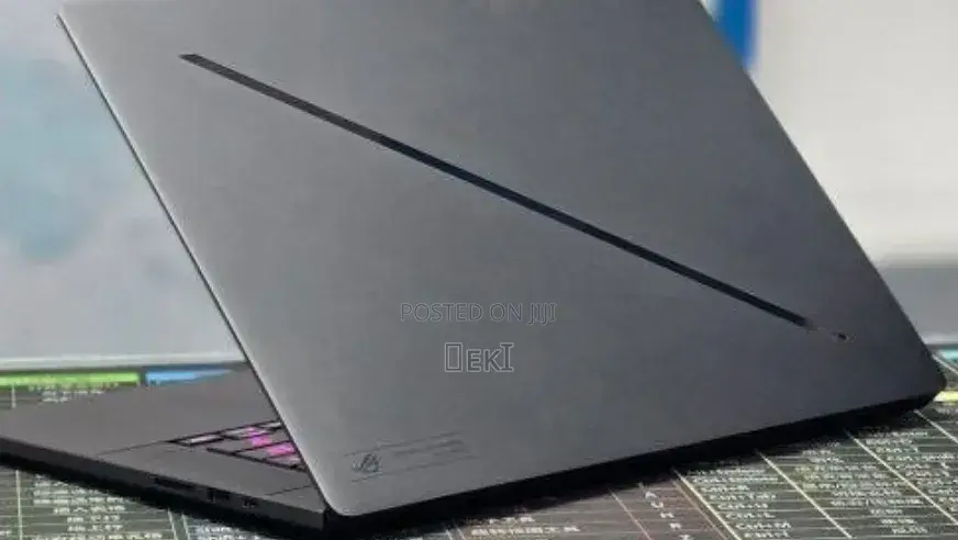 New Laptop Asus ROG Zephyrus G16 16GB Intel Core Ultra 9 SSD 1T