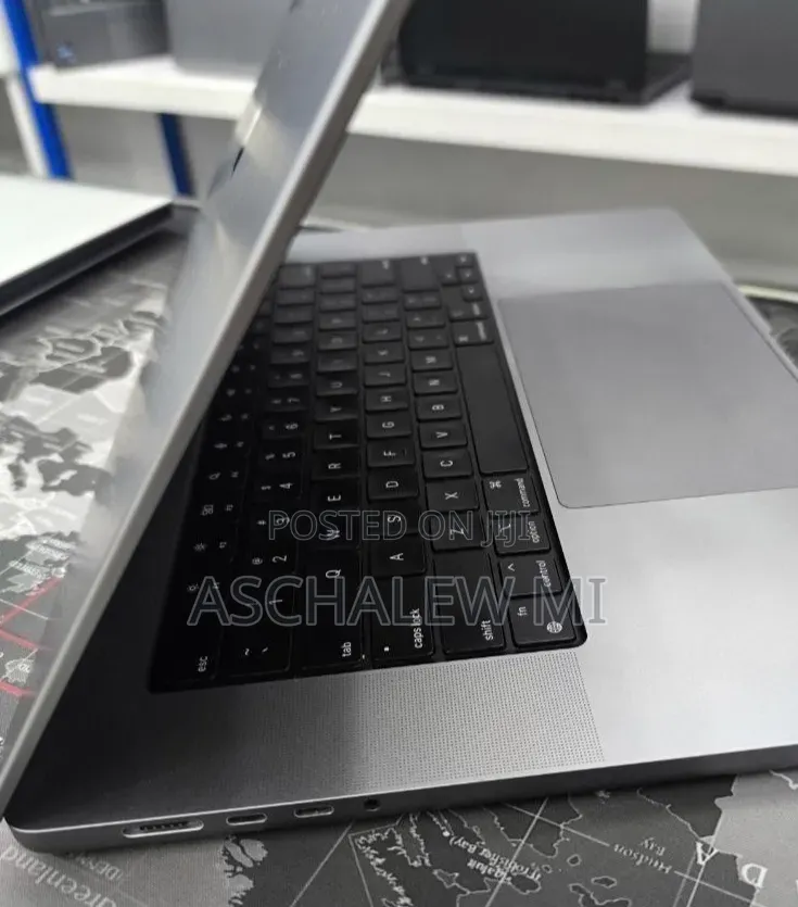 New Laptop Apple MacBook Pro 2021 M1 Max 16GB Apple M1 Max SSD 1T