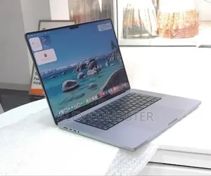 New Laptop Apple MacBook Pro 64GB Apple M1 Max SSD 1T
