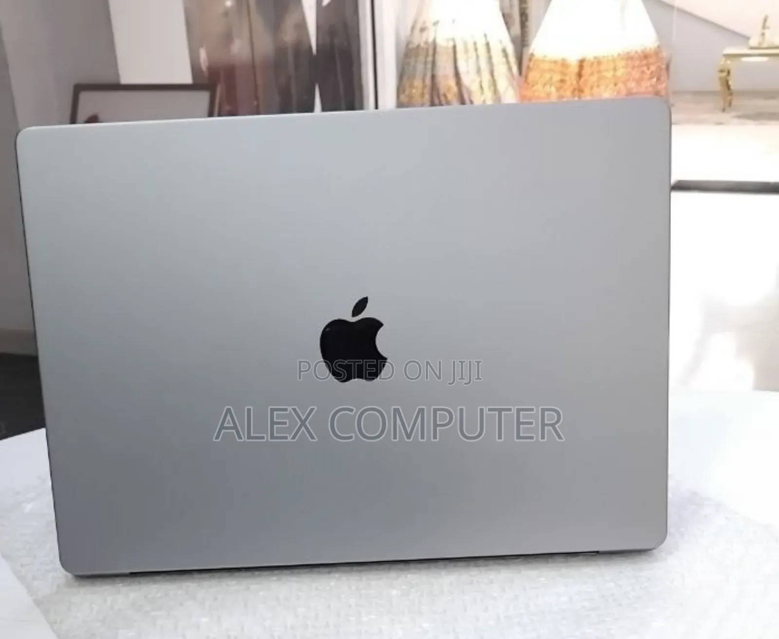 New Laptop Apple MacBook Pro 64GB Apple M1 Max SSD 1T