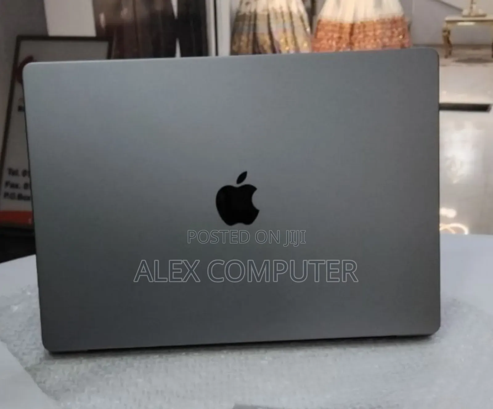 New Laptop Apple MacBook Pro 64GB Apple M1 Max SSD 1T