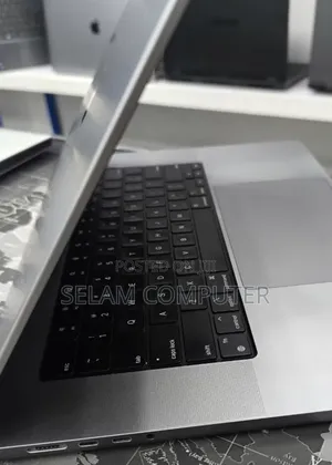 New Laptop Apple MacBook Pro 2021 M1 Max 32GB Apple M1 Max SSD 1T