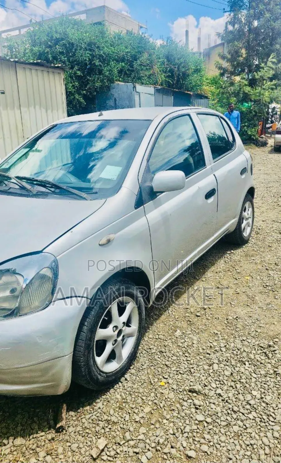Toyota Vitz 2001 Silver