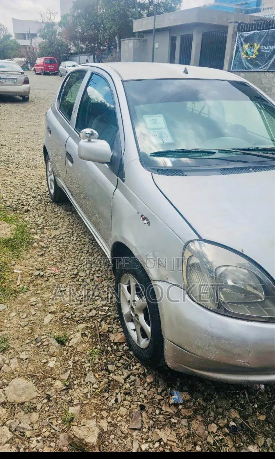Toyota Vitz 2001 Silver