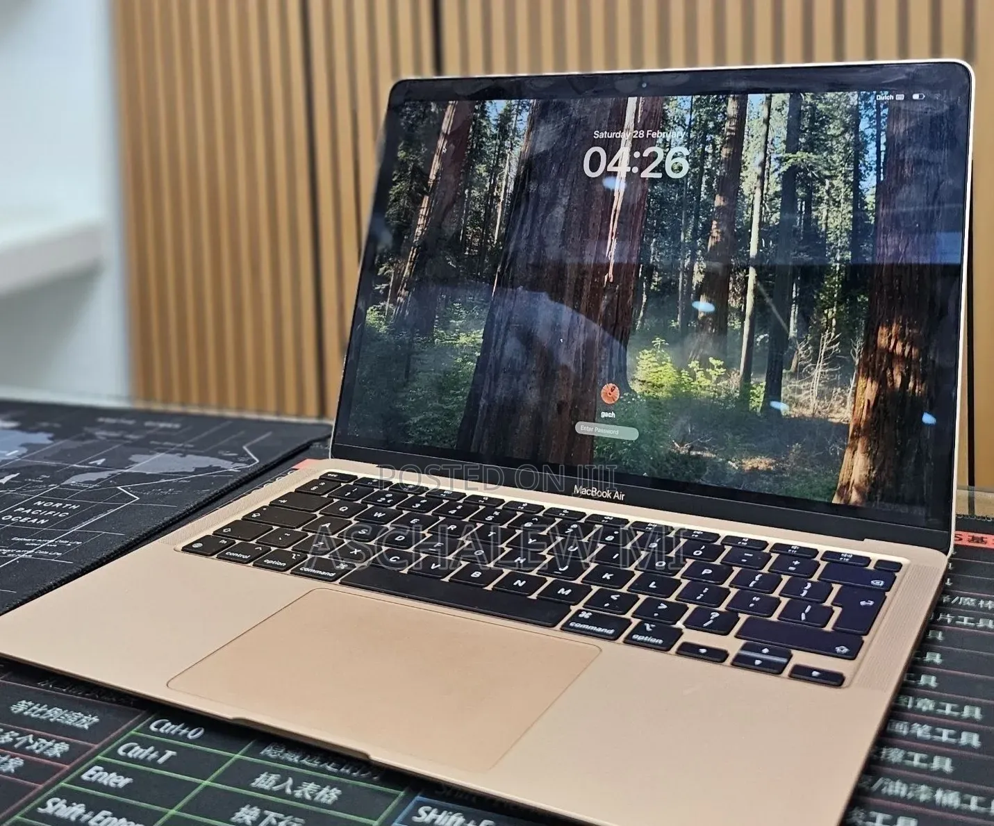 New Laptop Apple MacBook Air 2020 M1 8GB Apple M1 SSD 256GB