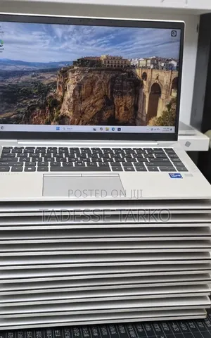 New Laptop HP EliteBook 840 G10 16GB Intel Core i7 SSD 512GB