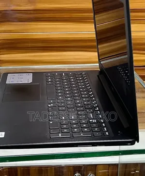 New Laptop Dell Inspiron 15 8GB Intel Core i7 SSD 256GB