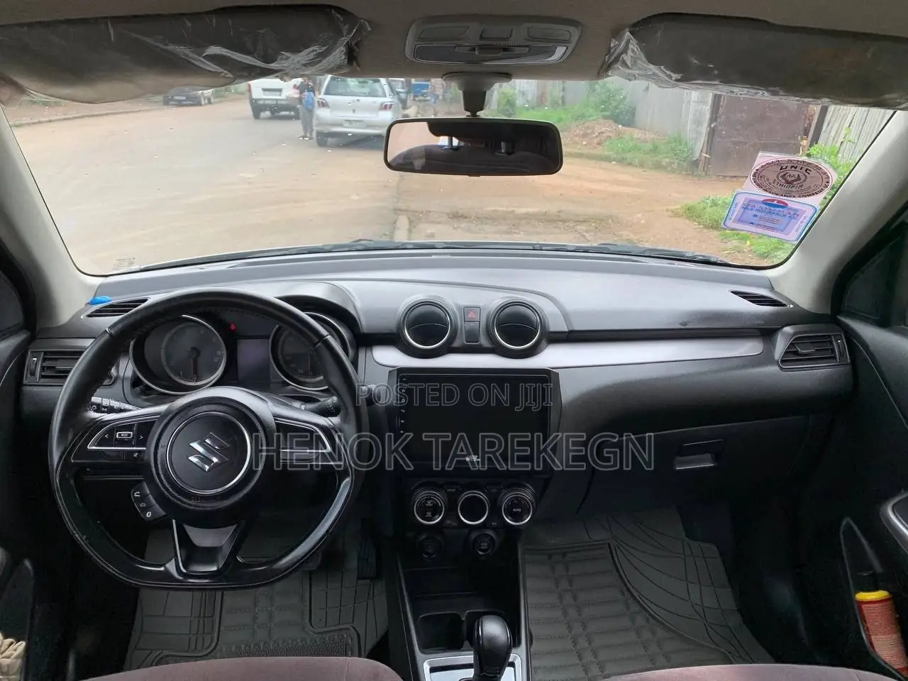 Suzuki Swift 2021 Silver
