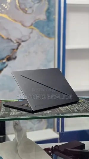 New Laptop Asus ROG Zephyrus G16 16GB Intel Core Ultra 9 SSD 1T