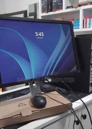 New Desktop Computer Dell Optiplex 7090 32GB Intel Core i7 HDD 1T