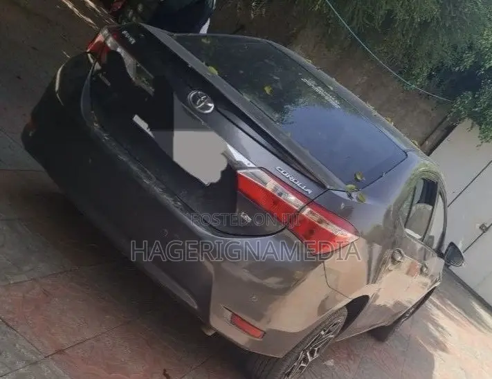 Toyota Corolla 2014 Gray