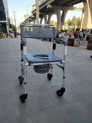 Toilet Stand, Built-in Toilet Chair永日commode Chair Avoids Slippage
