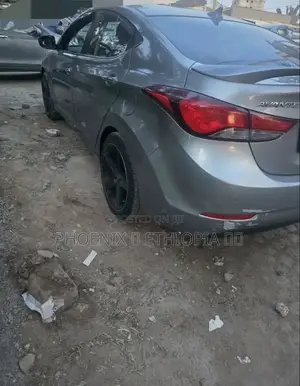 Hyundai Avante 2015 Blue