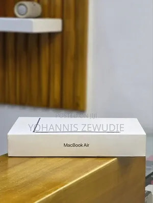 New Laptop Apple MacBook Air 2026 M5 16GB Apple M5 SSD 512GB