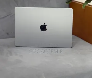 New Laptop Apple MacBook 8GB SSD 256GB