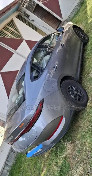 BYD Qin Plus DM-i 2025 Gray