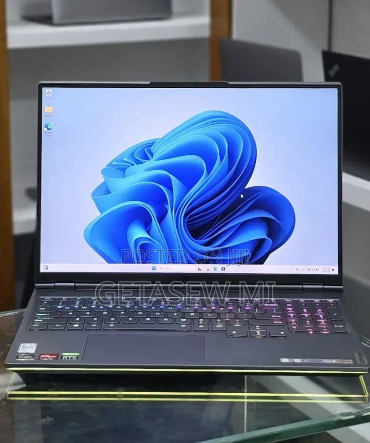 New Laptop Lenovo Legion 5 32GB AMD Ryzen 9 SSD 1T