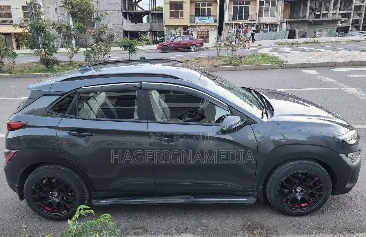 Hyundai Kona 2022 Gray