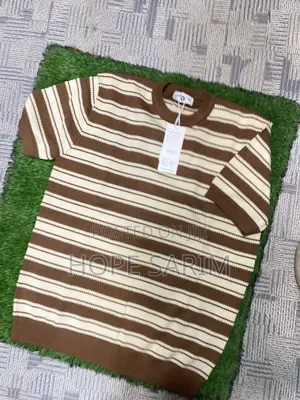 Men' Striped Knitted Crewneck Tee •