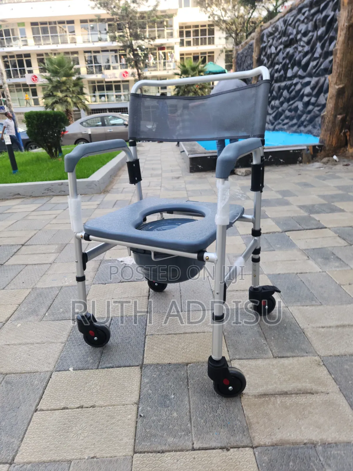 Hygicare 3-in-1 Aluminum Bedside Commode Toilet Shower Wheelchair New