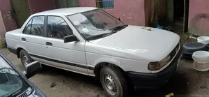 Nissan Sunny 1990 White