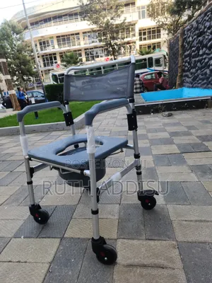 Gymax 2-in-1 Aluminum Commode/Shower Wheelchair ዊልቸር Wheelchair