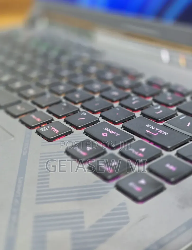 New Laptop Asus ROG Strix G15 16GB Intel Core i9 SSD 1T