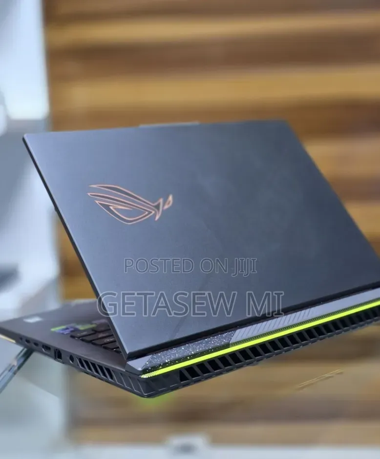 New Laptop Asus ROG Strix G15 16GB Intel Core i9 SSD 1T