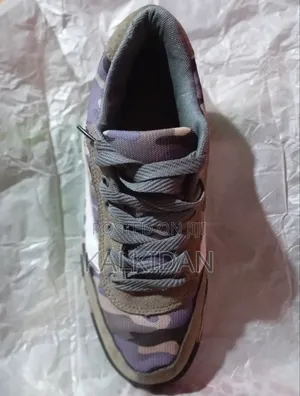Men Shoes/,