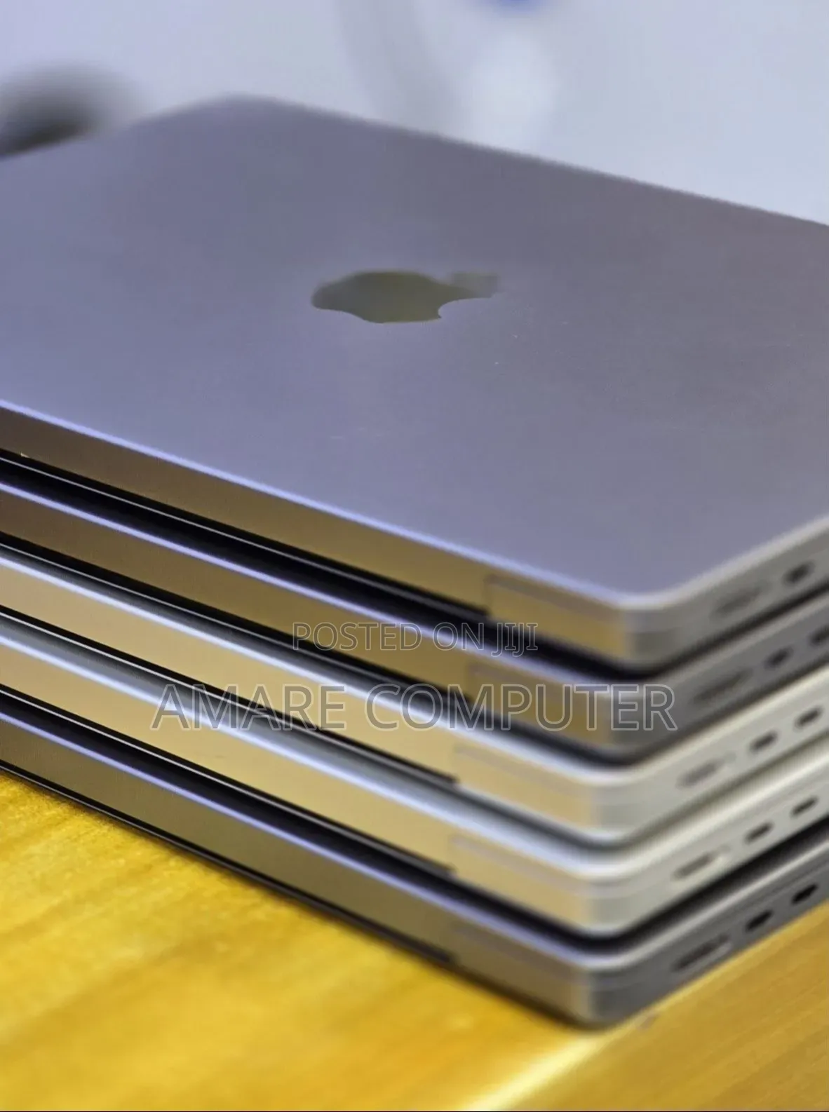 New Laptop Apple MacBook Pro 2021 M1 16GB Apple M1 Pro SSD 512GB