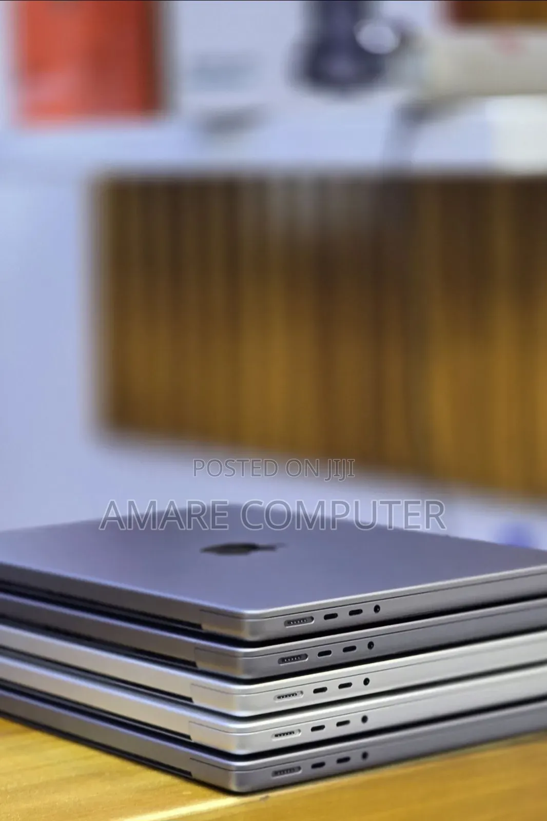 New Laptop Apple MacBook Pro 2021 M1 16GB Apple M1 Pro SSD 512GB