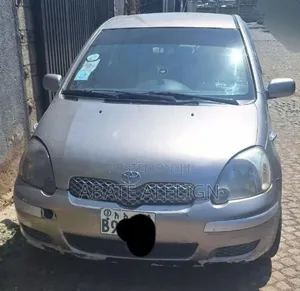 Toyota Yaris 2004