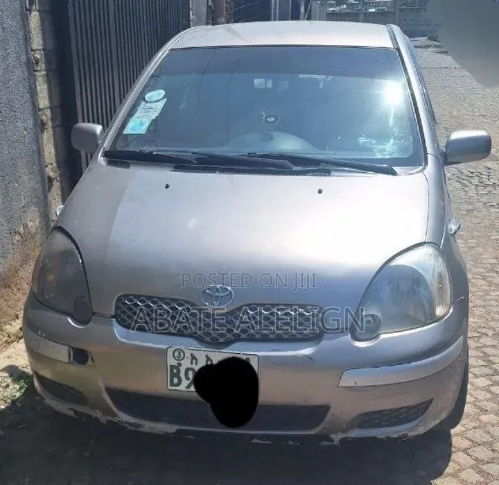 Toyota Yaris 2004