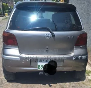 Toyota Yaris 2004