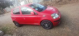 Toyota Vitz 2004 Red