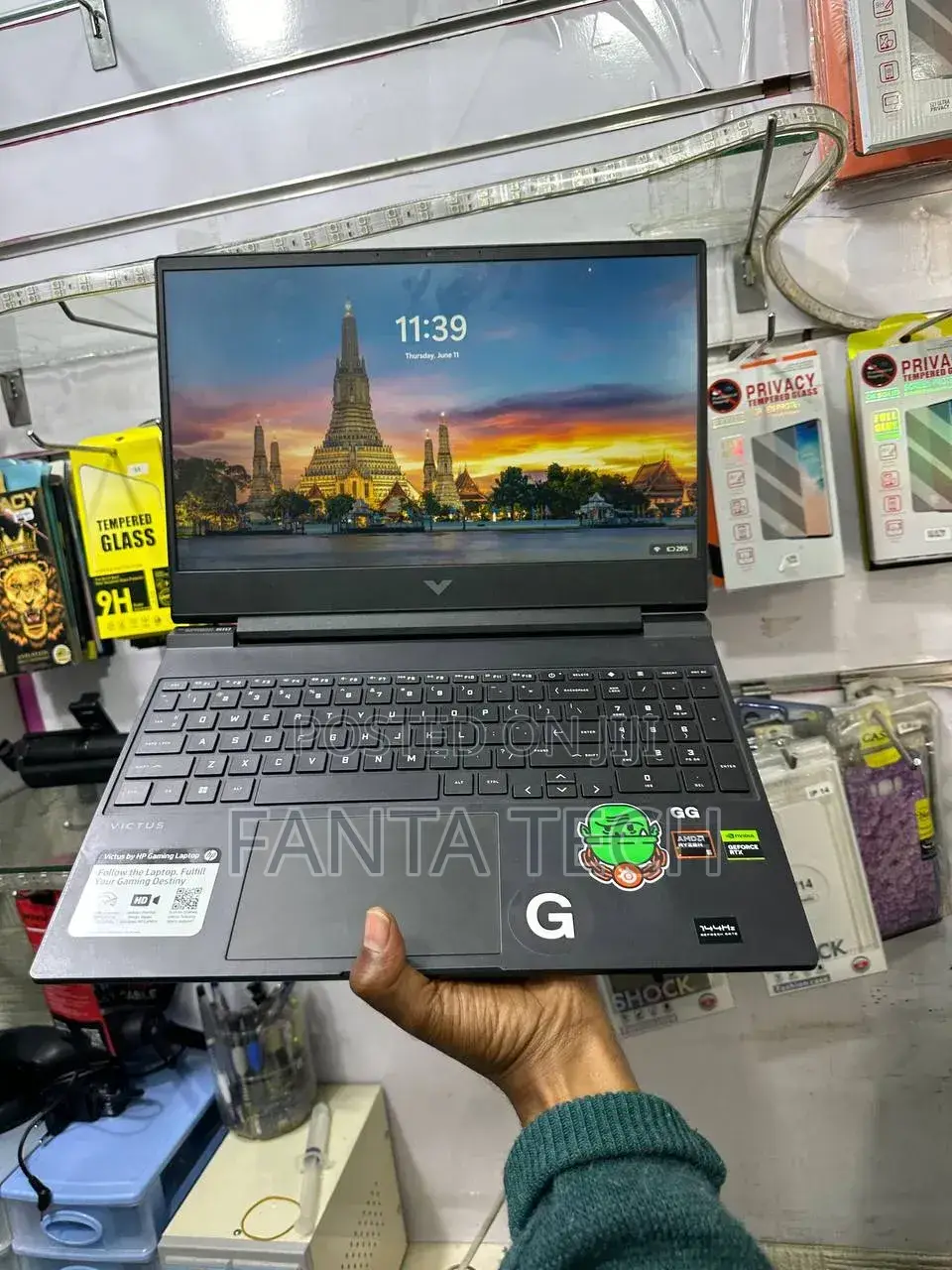 New Laptop HP Victus 15 16GB AMD Ryzen 5 SSD 512GB