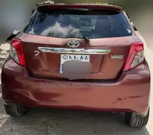 Toyota Yaris 2011 Red