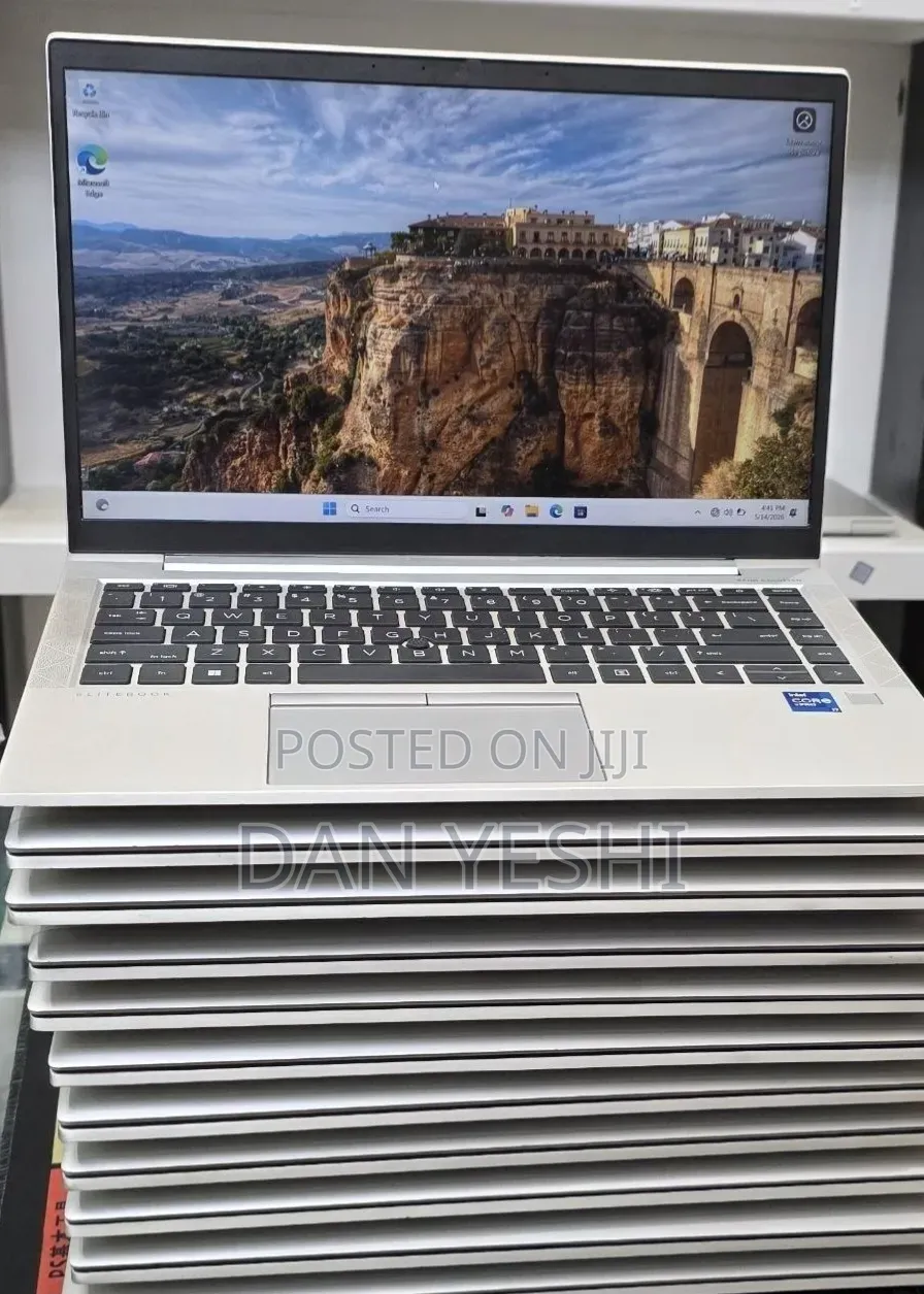 New Laptop HP EliteBook 840 G10 16GB Intel Core i7 SSD 512GB