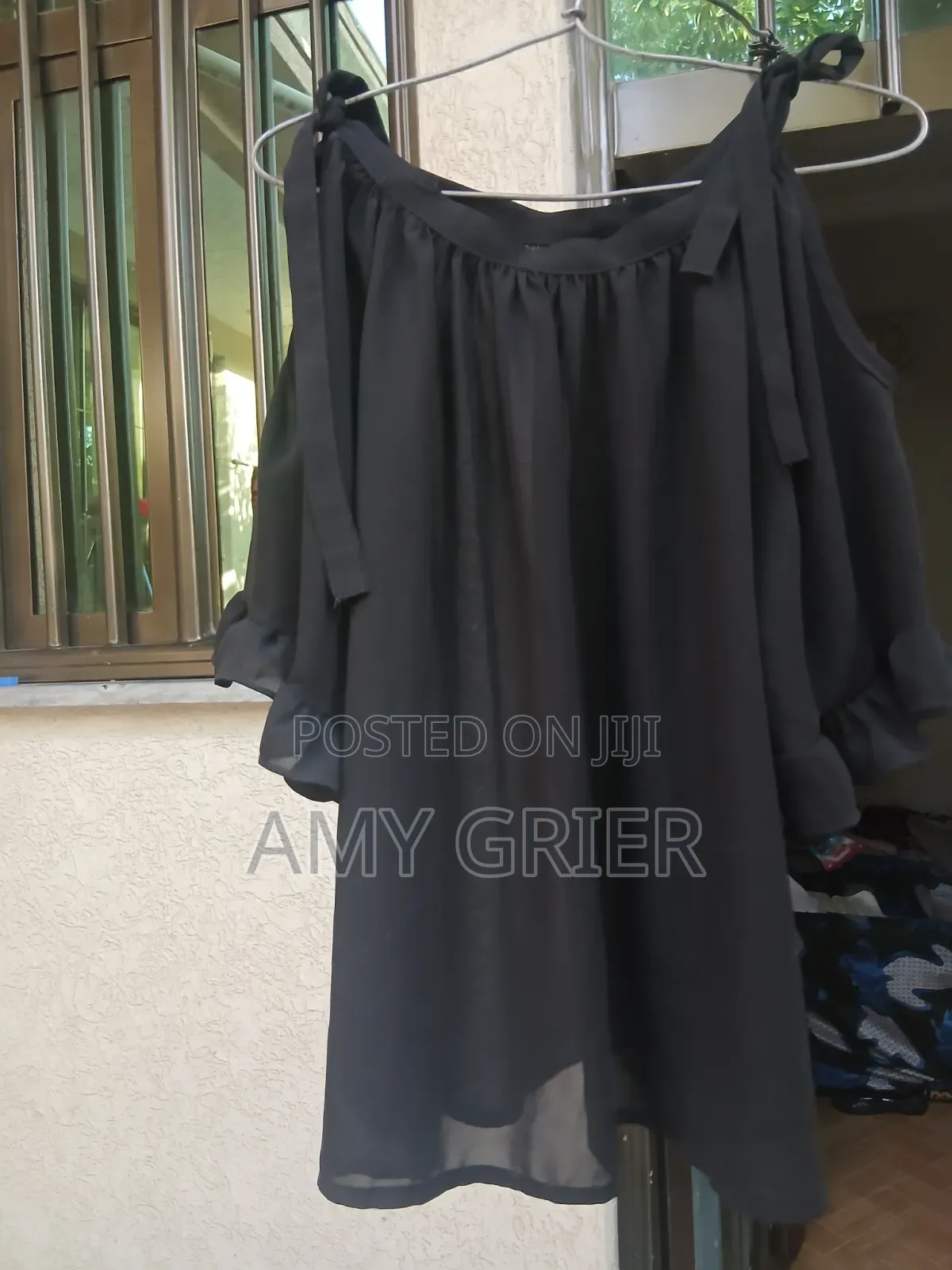 Women's Tops