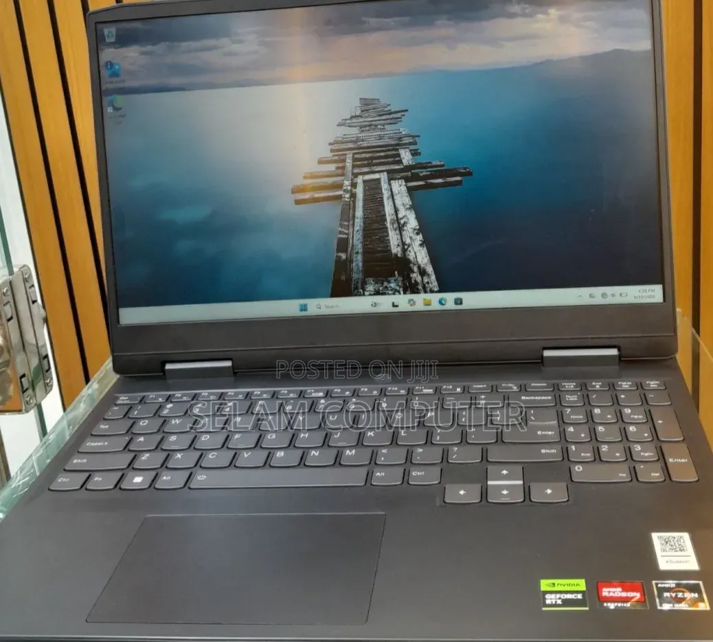 New Laptop Lenovo IdeaPad U550 16GB AMD Ryzen 5 SSD 512GB